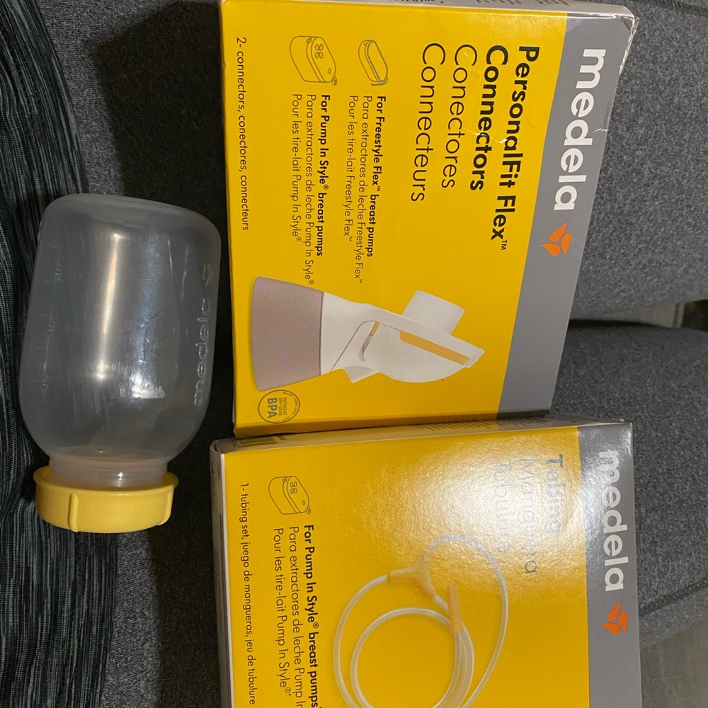 Medela tube and connector